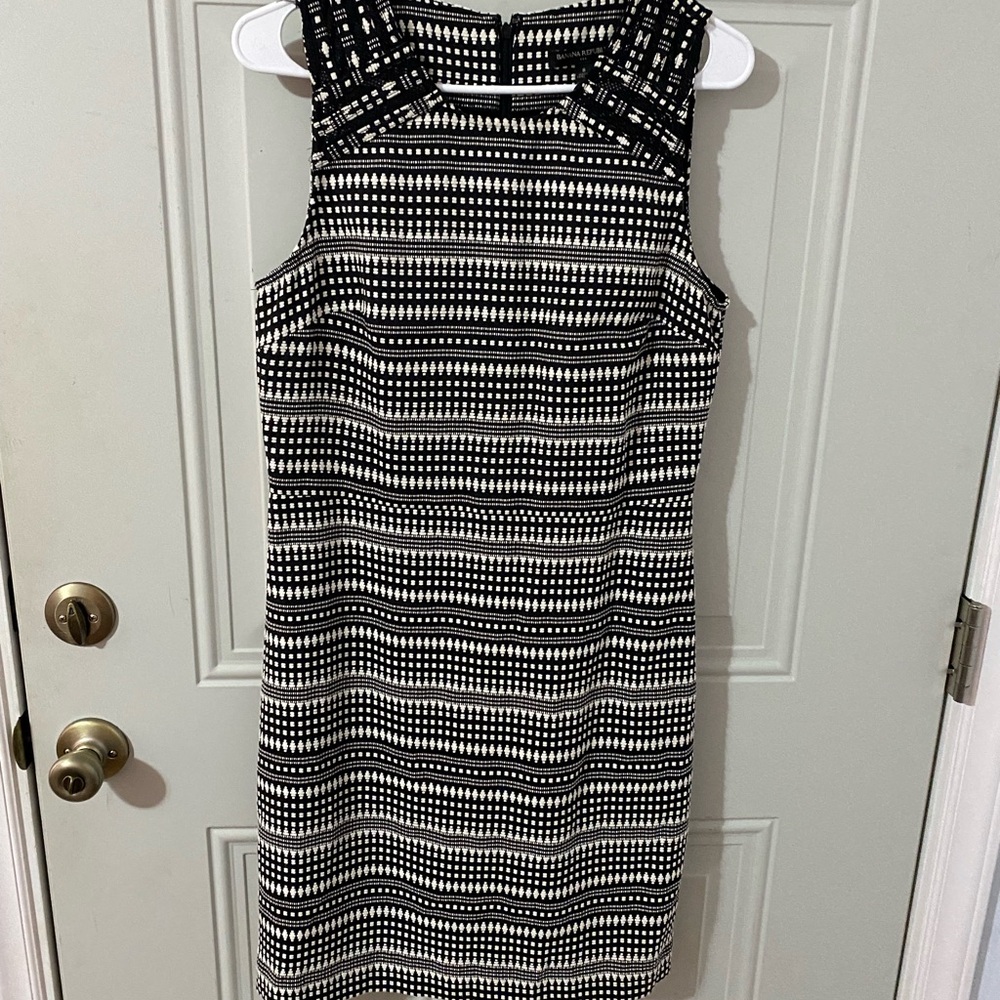 Banana Republic dress Black and White Patterned nwt
